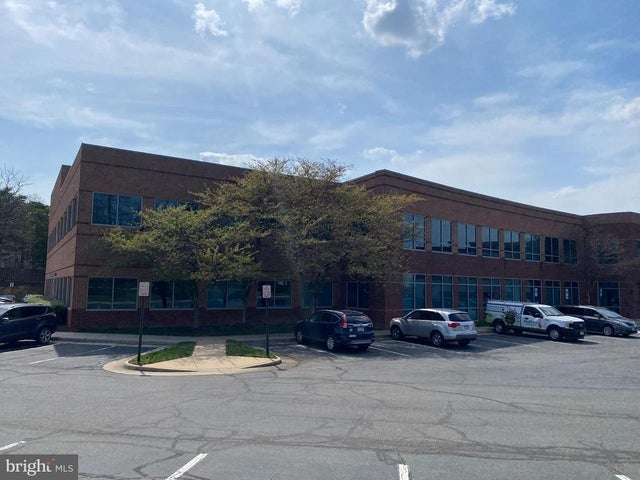 22375 Broderick Dr #255, Sterling