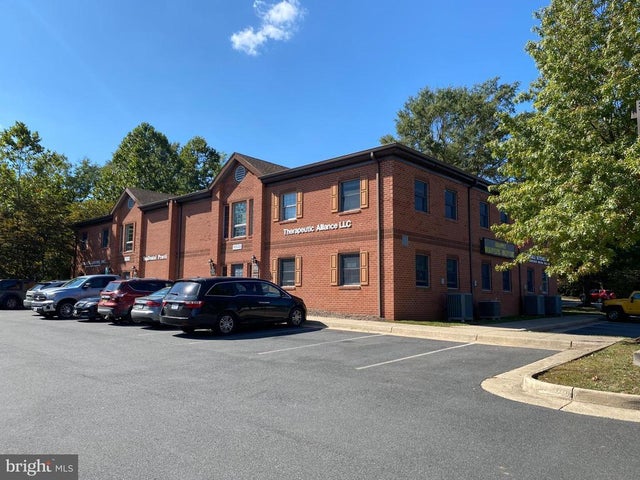 10535 Crestwood Dr #203, Manassas