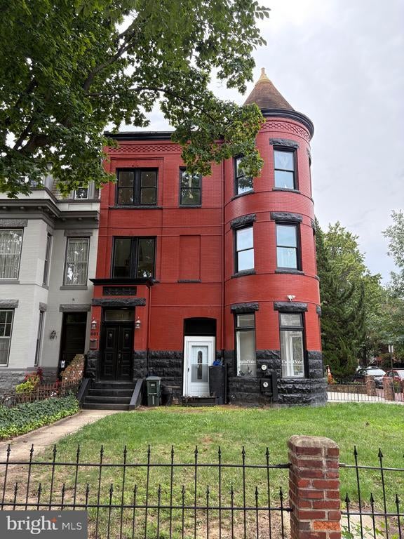 801 E Capitol St Se, Washington