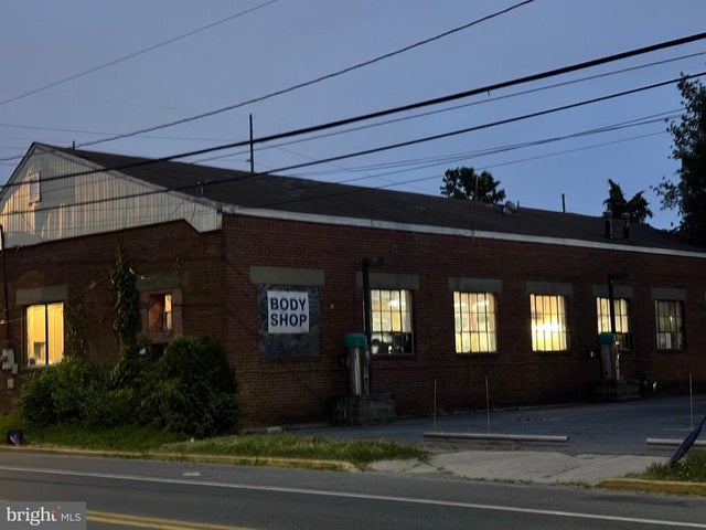 622 W Division St, Dover