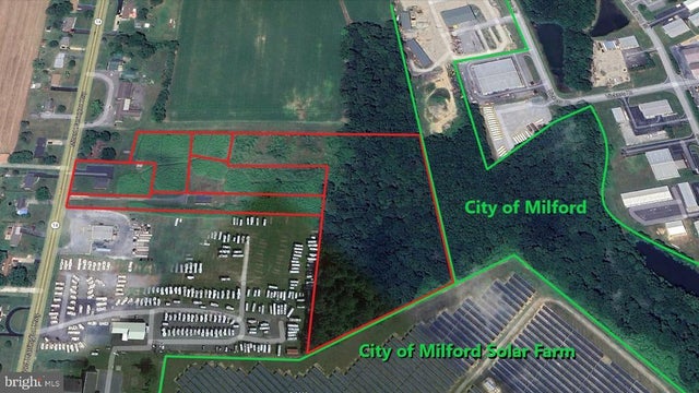 818 Milford Harrington Hwy, Milford