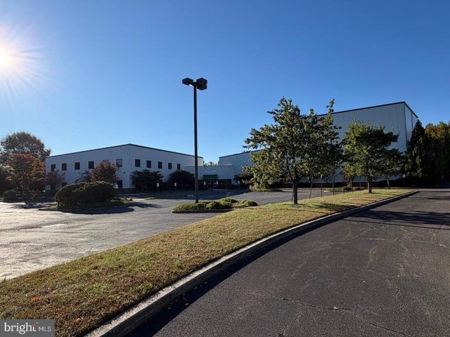 110 Galaxy Dr, Dover