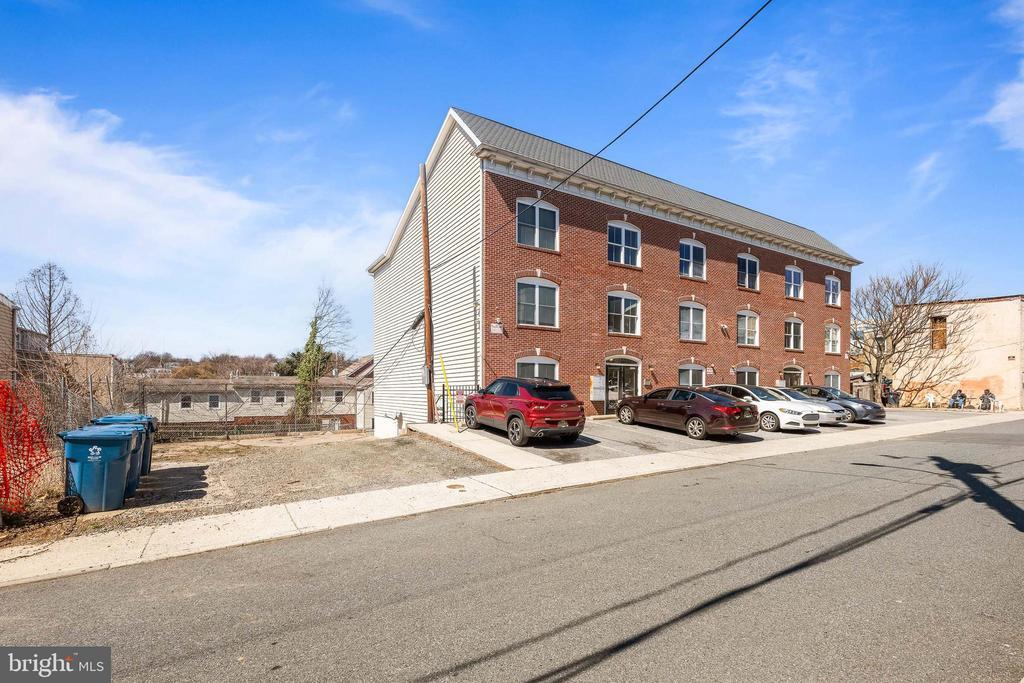 709 Windsor St, WILMINGTON