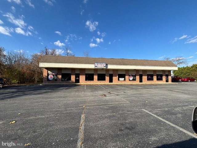 2417 W Newport Pike, Wilmington