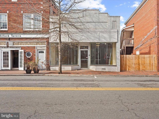 22 S Walnut St, Milford