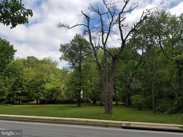 7911 Ritchie Hwy, Glen Burnie