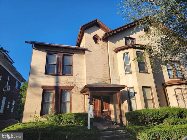 303 Washington St, Cumberland