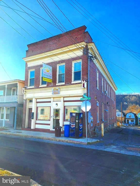 313 Springdale St, Cumberland