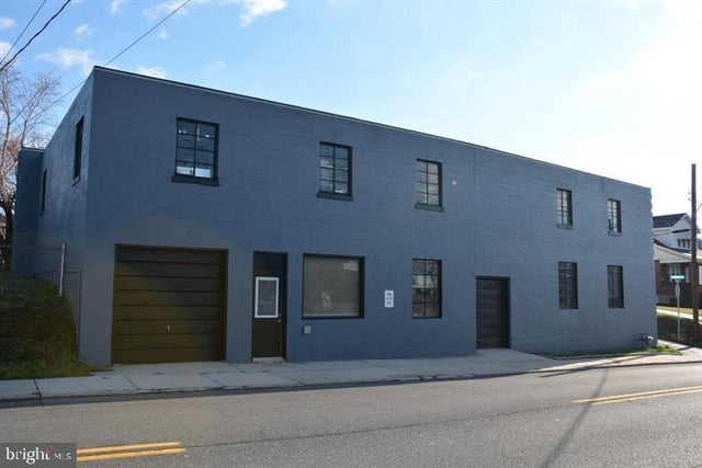 1206 E Oldtown Rd, Cumberland