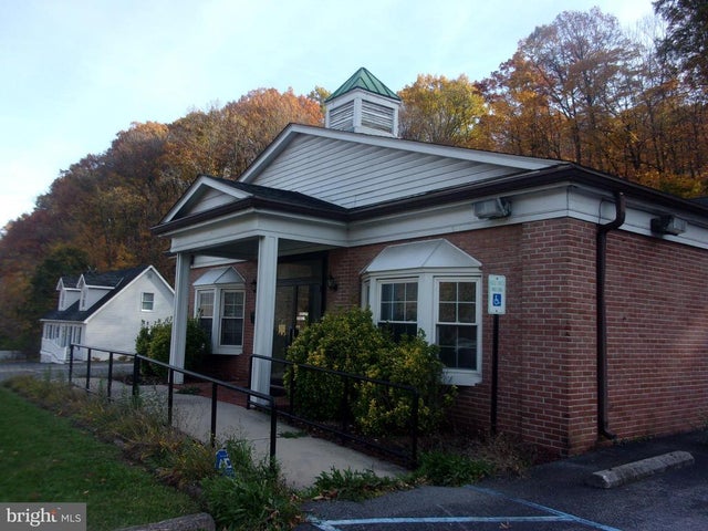 1322 National Hwy, Lavale