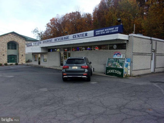 1312 National Highway, Lavale