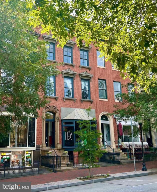 825 N Charles St, Baltimore