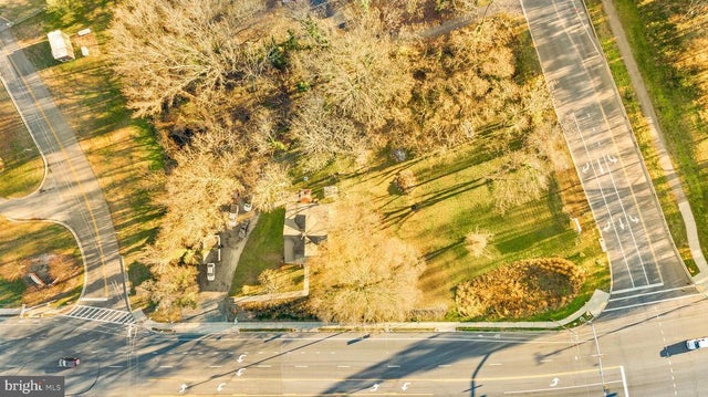 490 Hallowing Point Rd, Prince Frederick