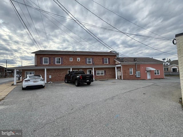 602 Charles Street, La Plata