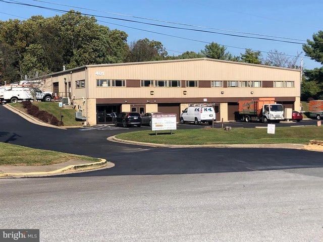 401 Center St #1, Mount Airy