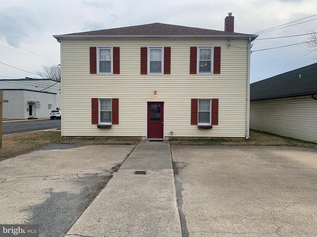 206 Dorchester Ave, Cambridge