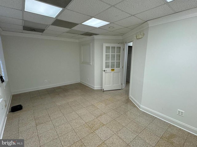 8607 2nd Ave #404-a, Silver Spring