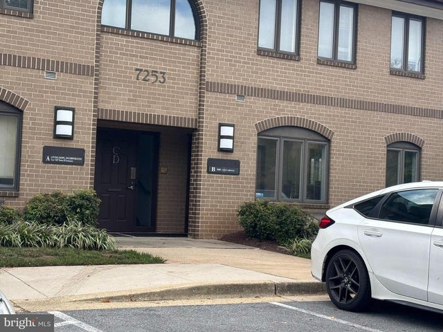 7253 Hanover Pkwy #b, Greenbelt