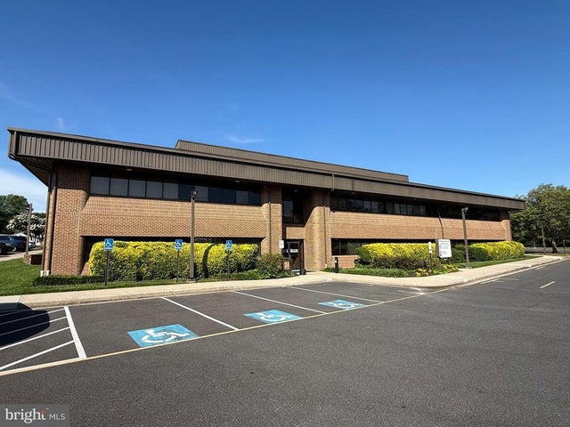 560 Riverside Dr #b103, Salisbury