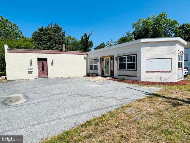 700 N Division St, Salisbury