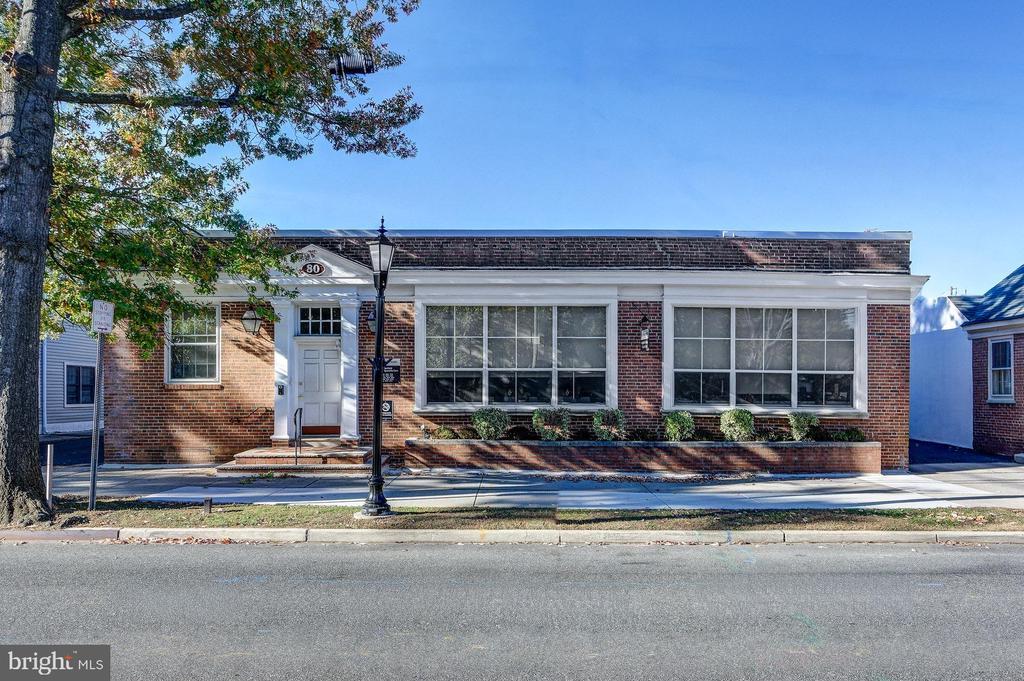 80 Tanner St, HADDONFIELD