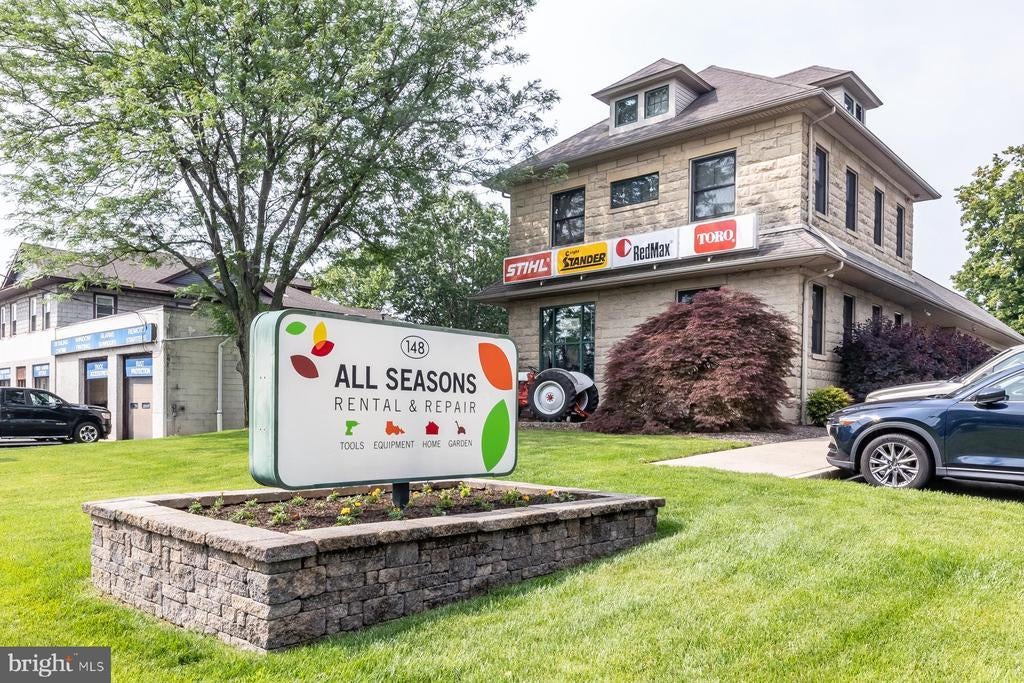 148 S White Horse Pike, AUDUBON