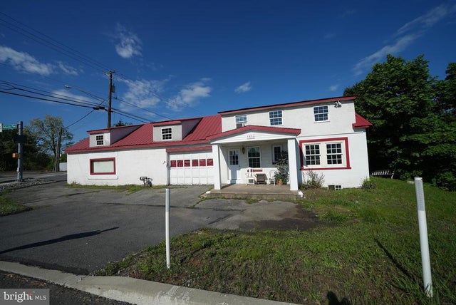 5806 Pottsville Pike, Leesport