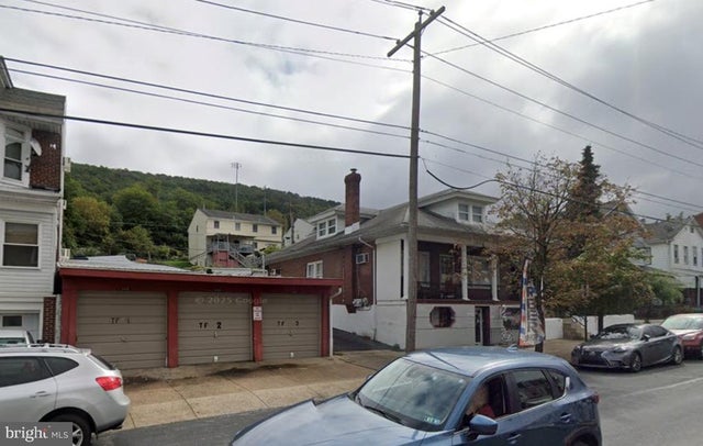 625 N 13th St, Reading