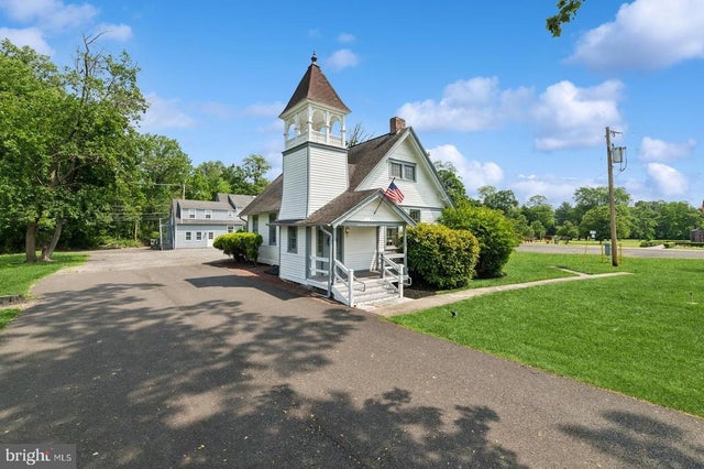 1666 Edgewood Rd, Yardley