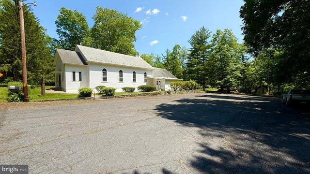 1142 Apple Rd, Quakertown