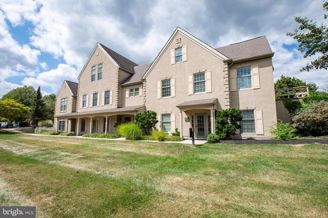 302 Hyde Park, Doylestown
