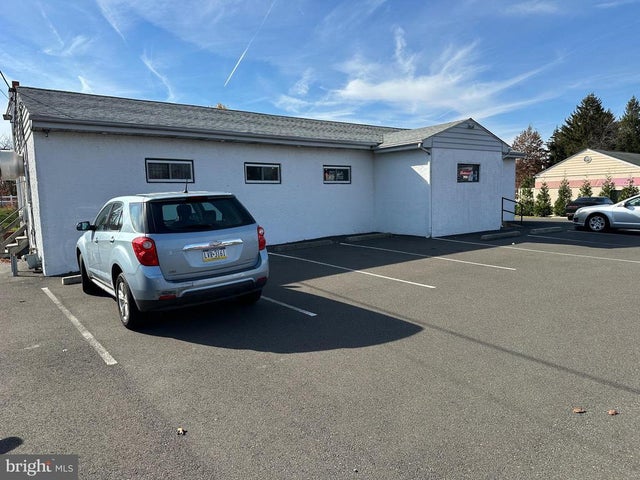 Street Rd, Warminster