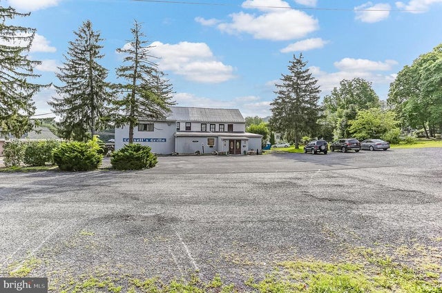 5 W Pine St, Mount Holly Springs