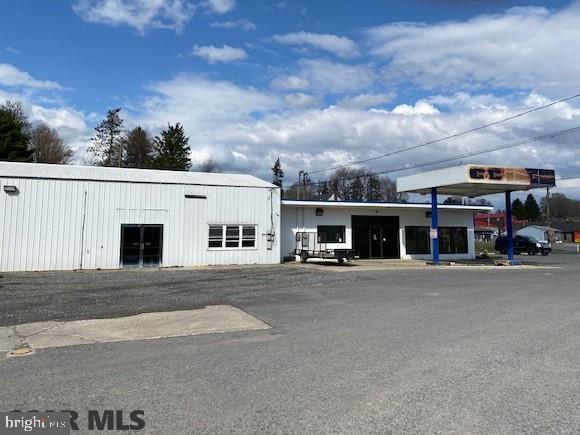 708 Mcateer St, Houtzdale