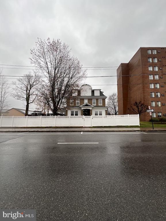 328 Front St N, Philipsburg