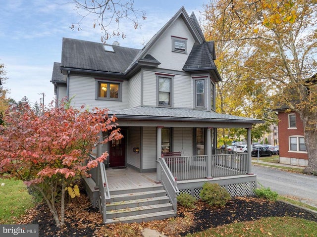 300 S Burrowes St, State College