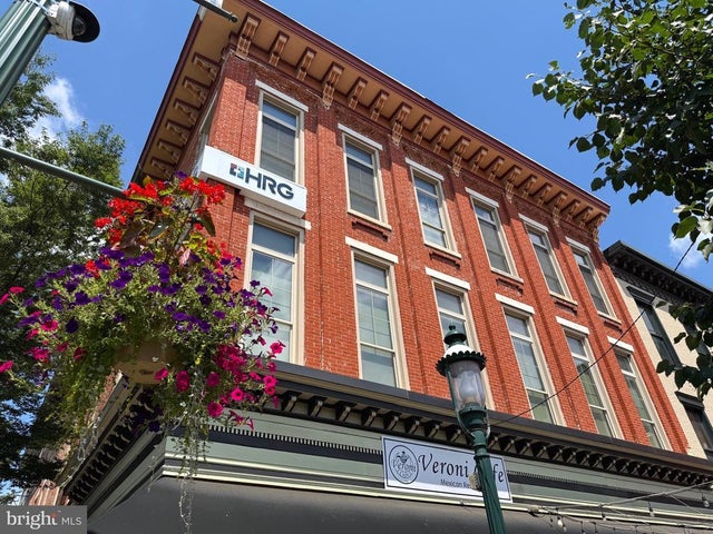 1 N Main, Chambersburg