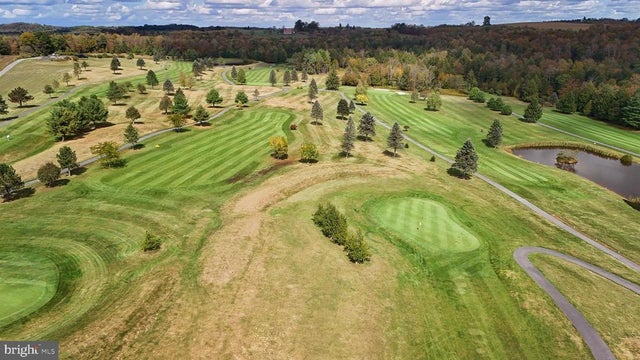 1618 Airport Rd, Falls Creek