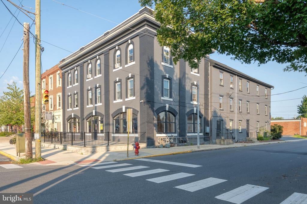 1 S Charlotte St, MANHEIM