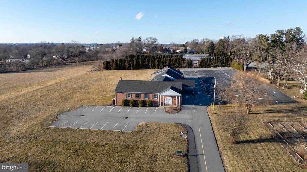 121 Walnut Hill Rd, MILLERSVILLE