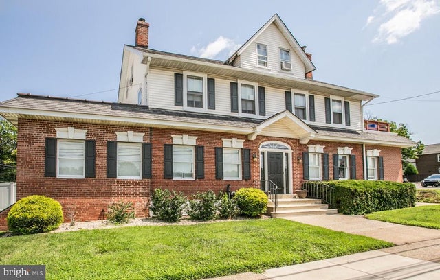 1955 W Main St, Eagleville