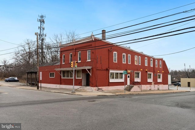 1100 Stanbridge St, Norristown