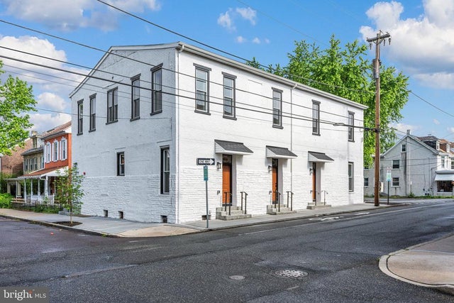 151 N York St, Pottstown