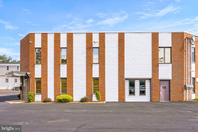 1458 County Line Rd #h, Huntingdon Valley