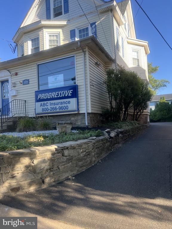 2205 Mount Carmel Ave, Glenside