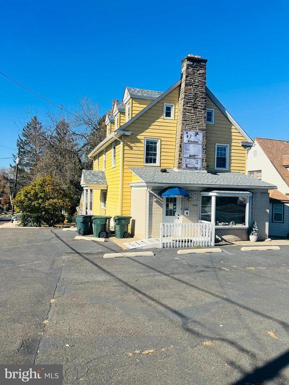 1900 Old York Rd, Willow Grove