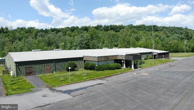 80 Brady Ln, Lewistown