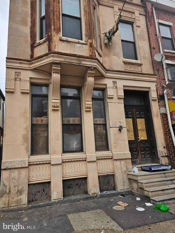 1421 W Girard Ave, Philadelphia