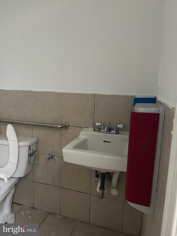 1648 S 24th St, Philadelphia