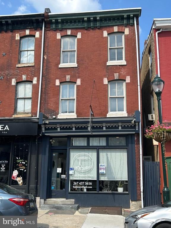 4227 Main St, Philadelphia